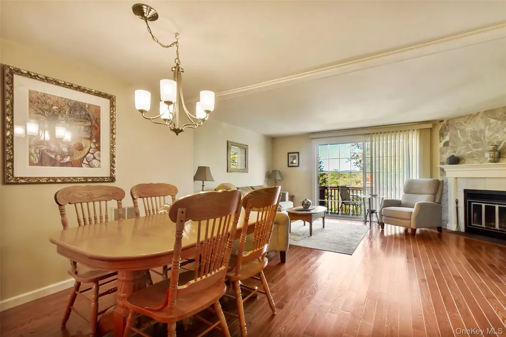 204 Williamsburg Drive Mahopac NY 10541