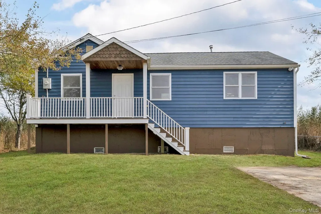 17 Bellport Road Mastic Beach NY 11951