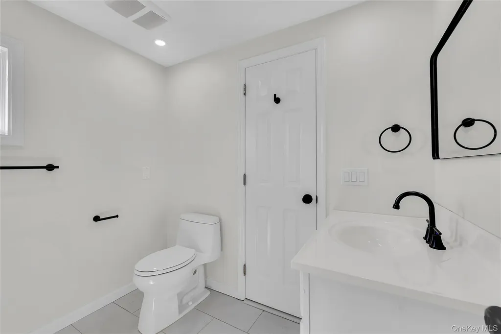 17 Bellport Road Mastic Beach NY 11951