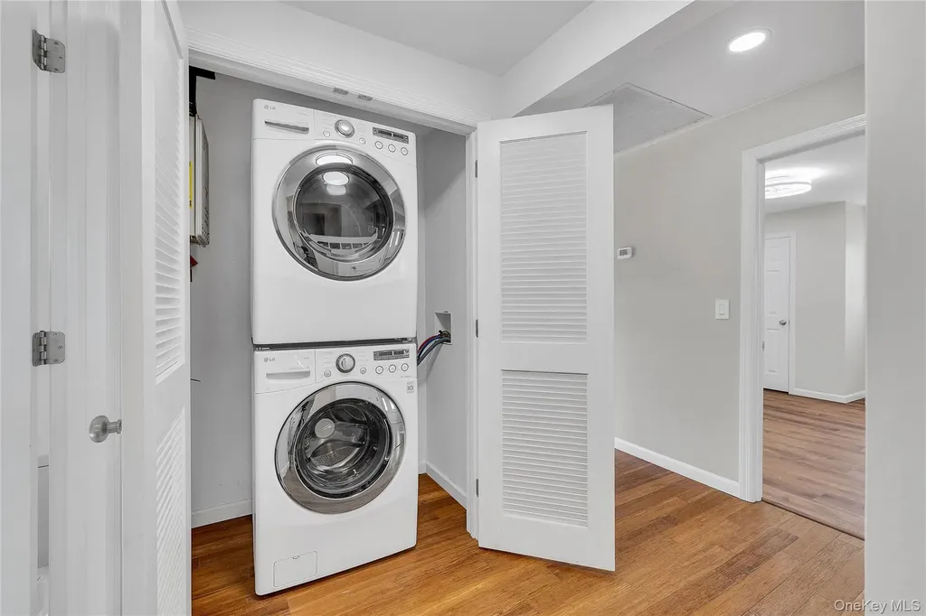 17 Bellport Road Mastic Beach NY 11951