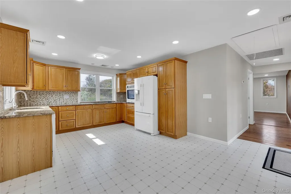 17 Bellport Road Mastic Beach NY 11951