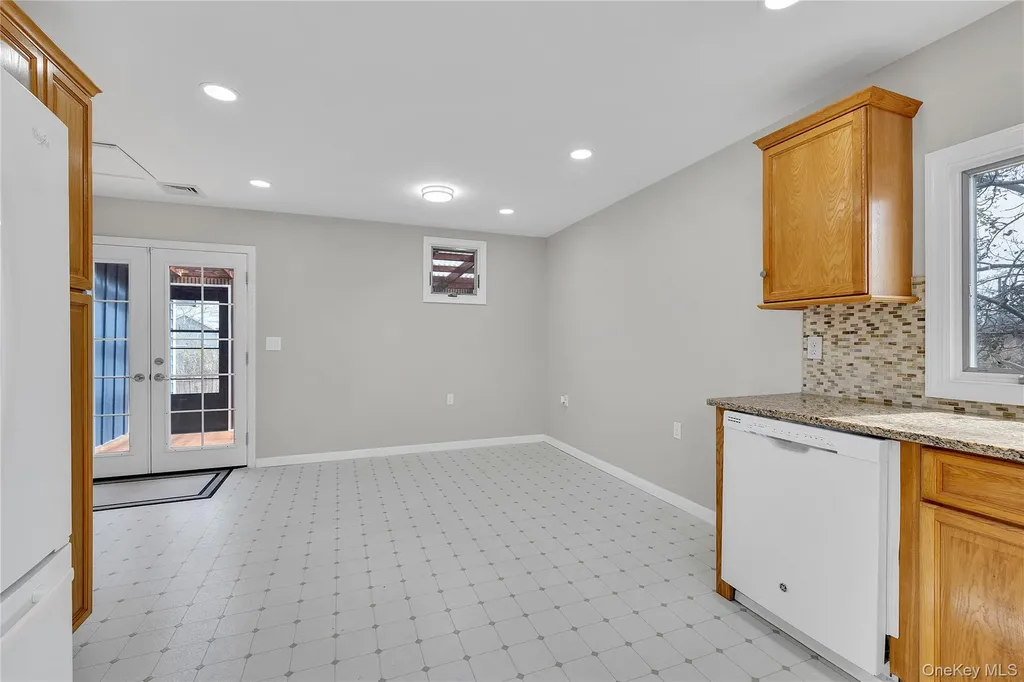 17 Bellport Road Mastic Beach NY 11951