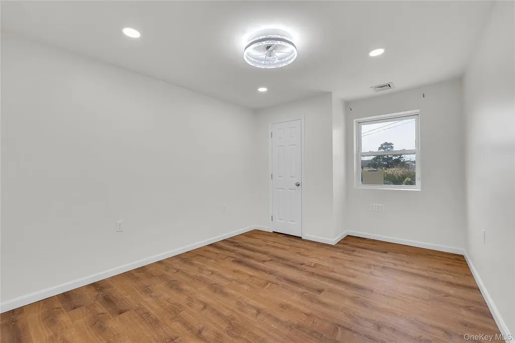 17 Bellport Road Mastic Beach NY 11951