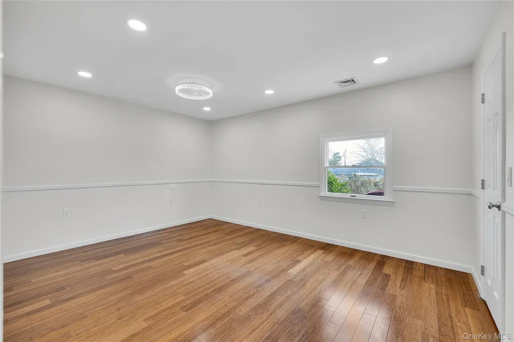 17 Bellport Road Mastic Beach NY 11951
