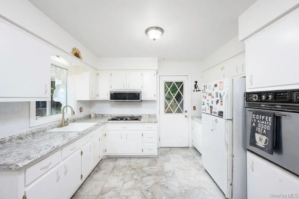 46 Waring Road Newburgh NY 12550