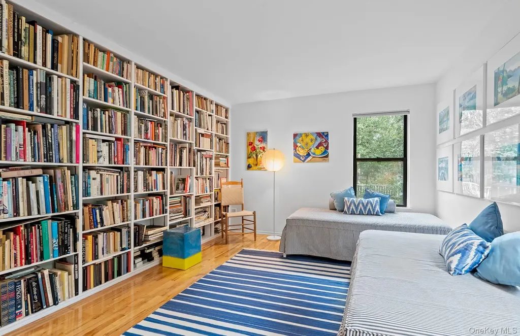 12 Todd Drive East Hampton NY 11937