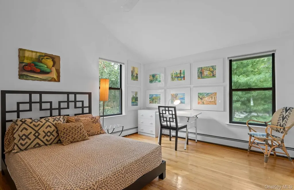 12 Todd Drive East Hampton NY 11937