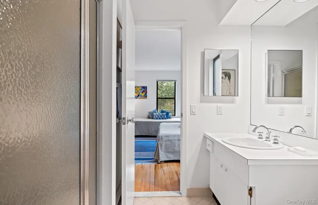 12 Todd Drive East Hampton NY 11937