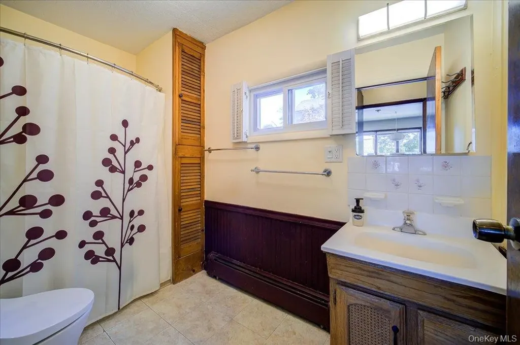 295 E Main Street Beacon NY 12508