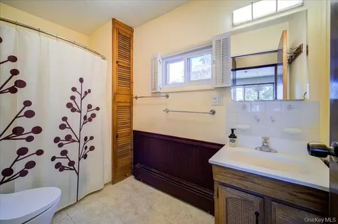 295 E Main Street Beacon NY 12508