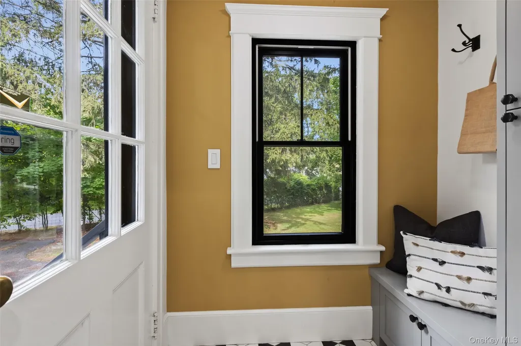 1064 Dobbs Ferry Road White Plains NY 10607