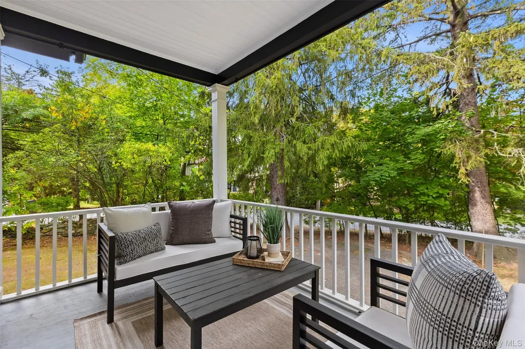 1064 Dobbs Ferry Road White Plains NY 10607