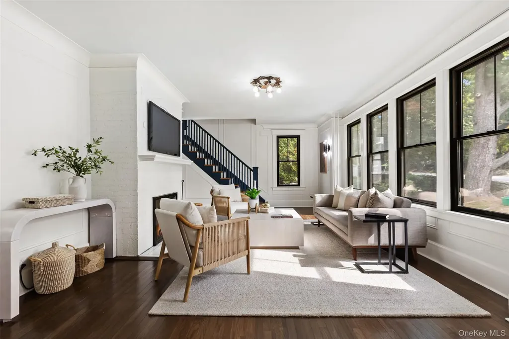 1064 Dobbs Ferry Road White Plains NY 10607