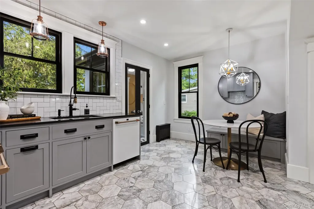 1064 Dobbs Ferry Road White Plains NY 10607
