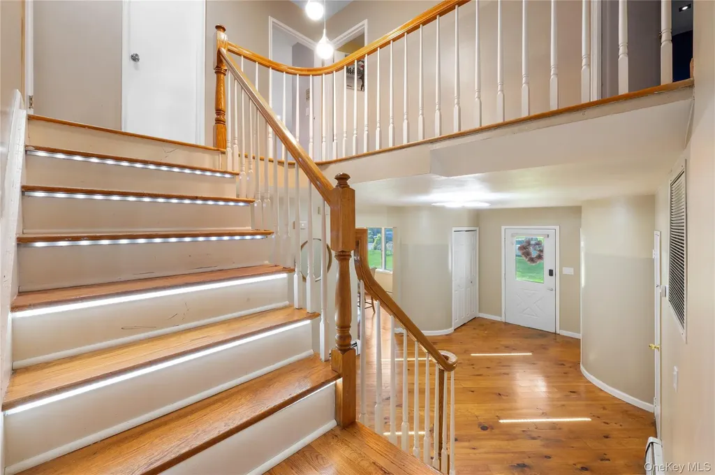 5 Canterbury Drive Coram NY 11727