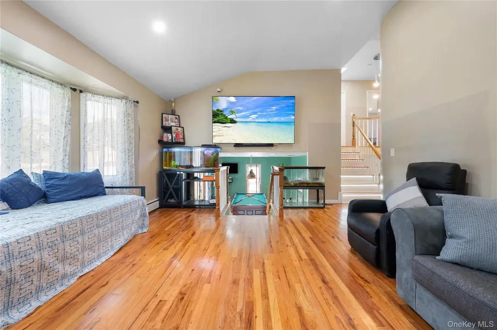 5 Canterbury Drive Coram NY 11727