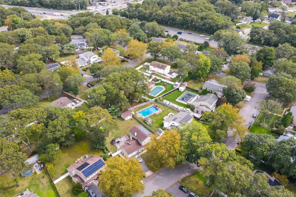 5 Canterbury Drive Coram NY 11727