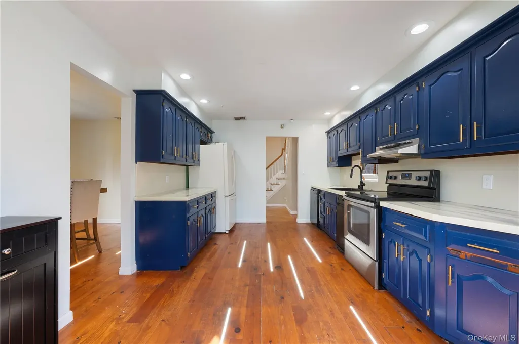 5 Canterbury Drive Coram NY 11727