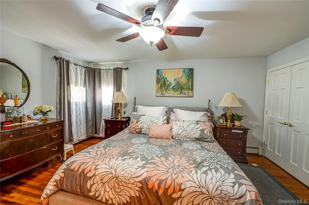 35 Roosevelt Avenue Malverne NY 11565