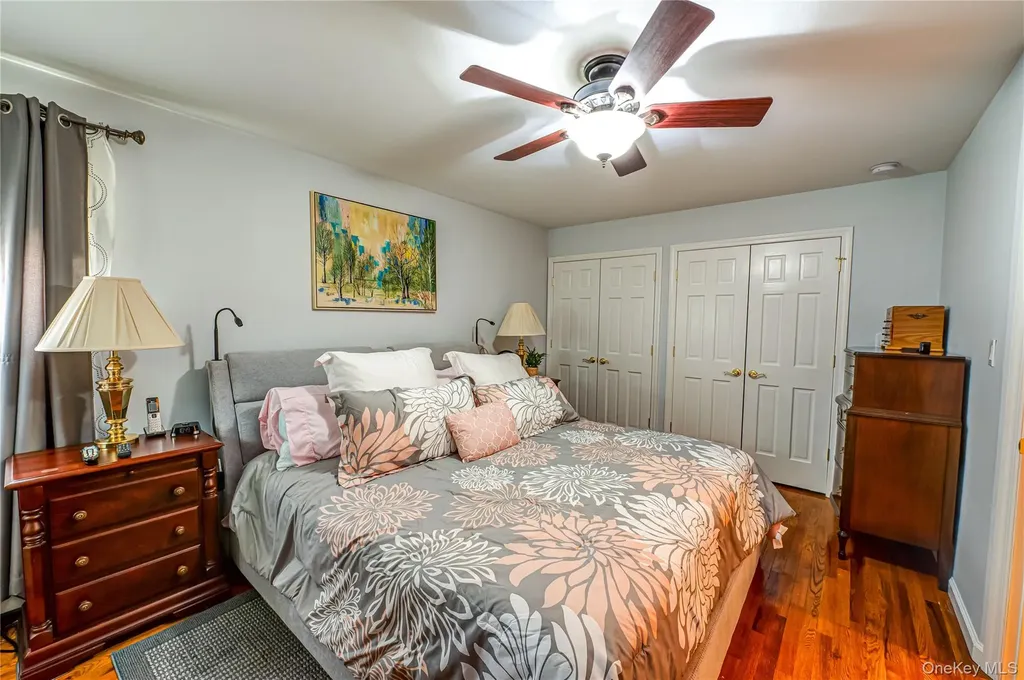 35 Roosevelt Avenue Malverne NY 11565