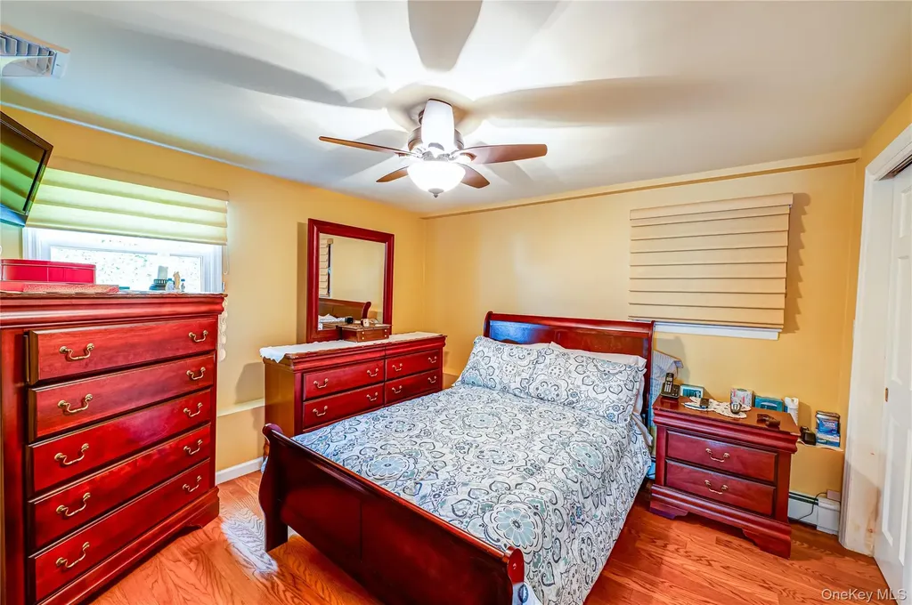 35 Roosevelt Avenue Malverne NY 11565