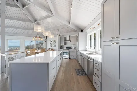 56765 Route 48 Greenport NY 11944