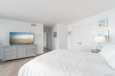 56765 Route 48 Greenport NY 11944