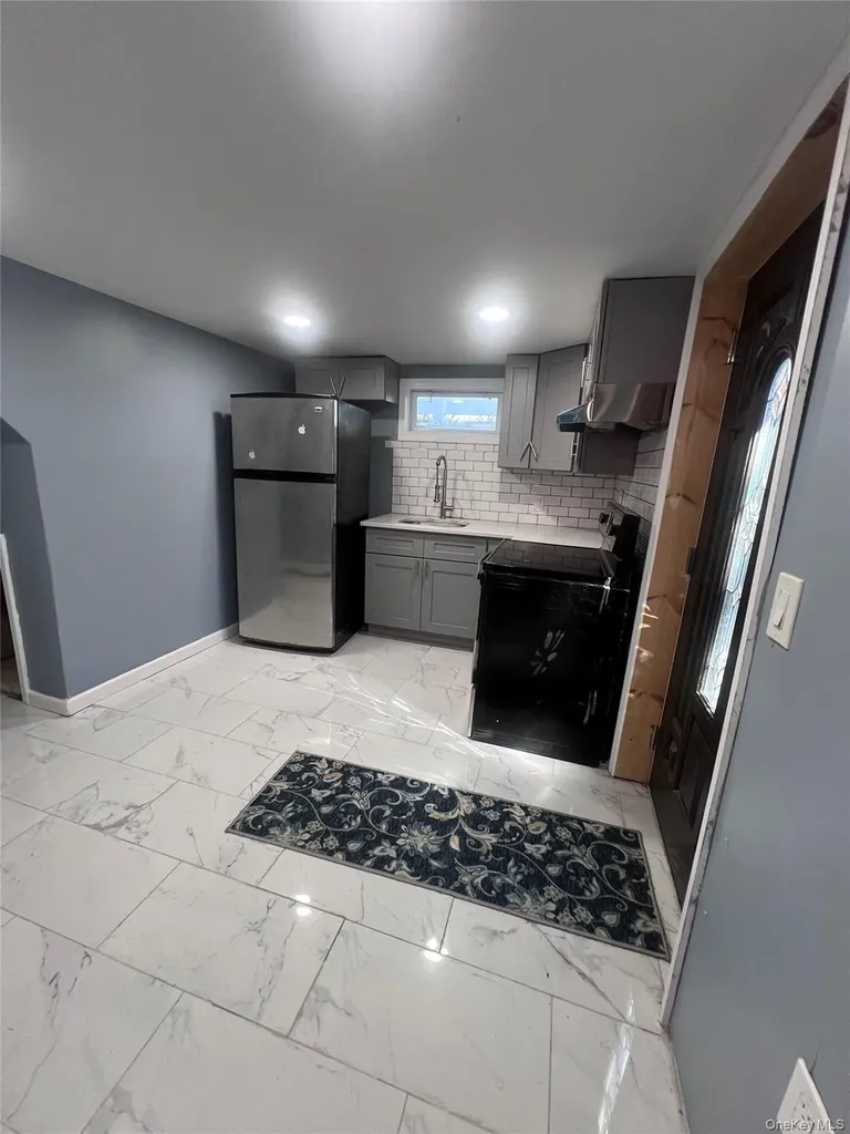44 Frank Street Valley Stream NY 11580