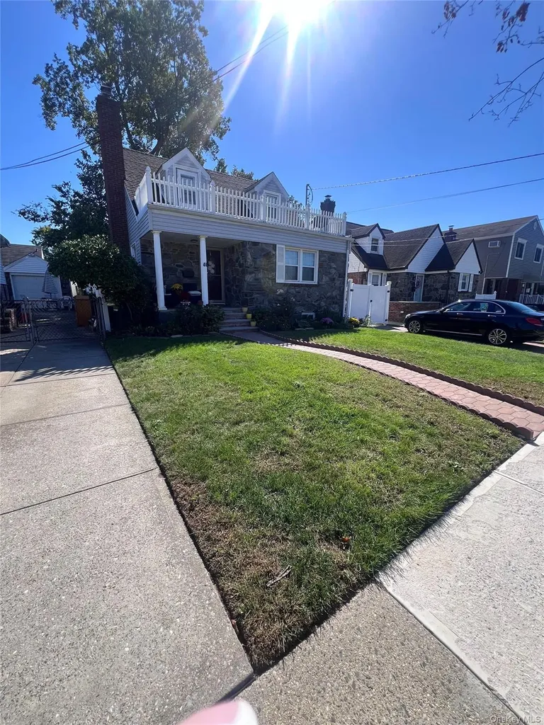 44 Frank Street Valley Stream NY 11580