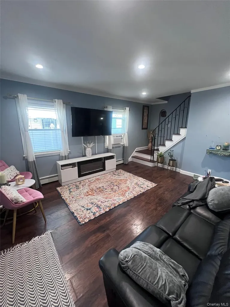 44 Frank Street Valley Stream NY 11580