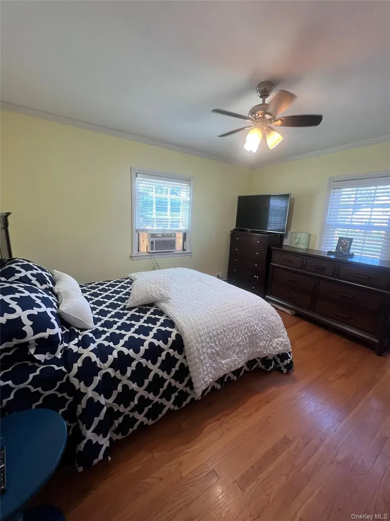44 Frank Street Valley Stream NY 11580