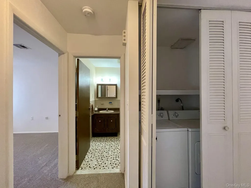 323 Brownfield Drive Ridge NY 11961