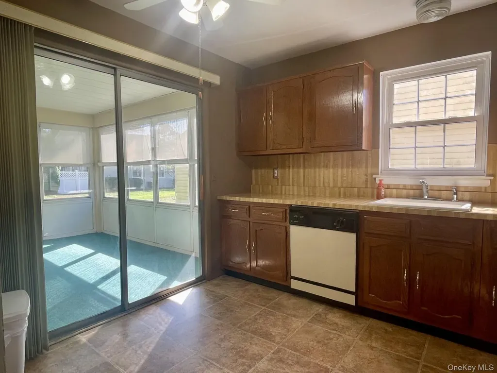 323 Brownfield Drive Ridge NY 11961