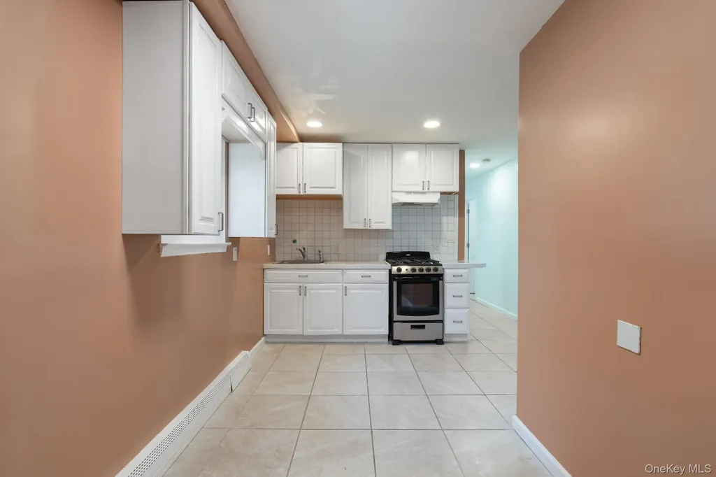 1040 Donna Court Baldwin NY 11510
