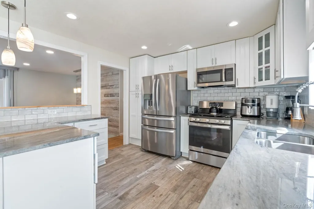 1040 Donna Court Baldwin NY 11510