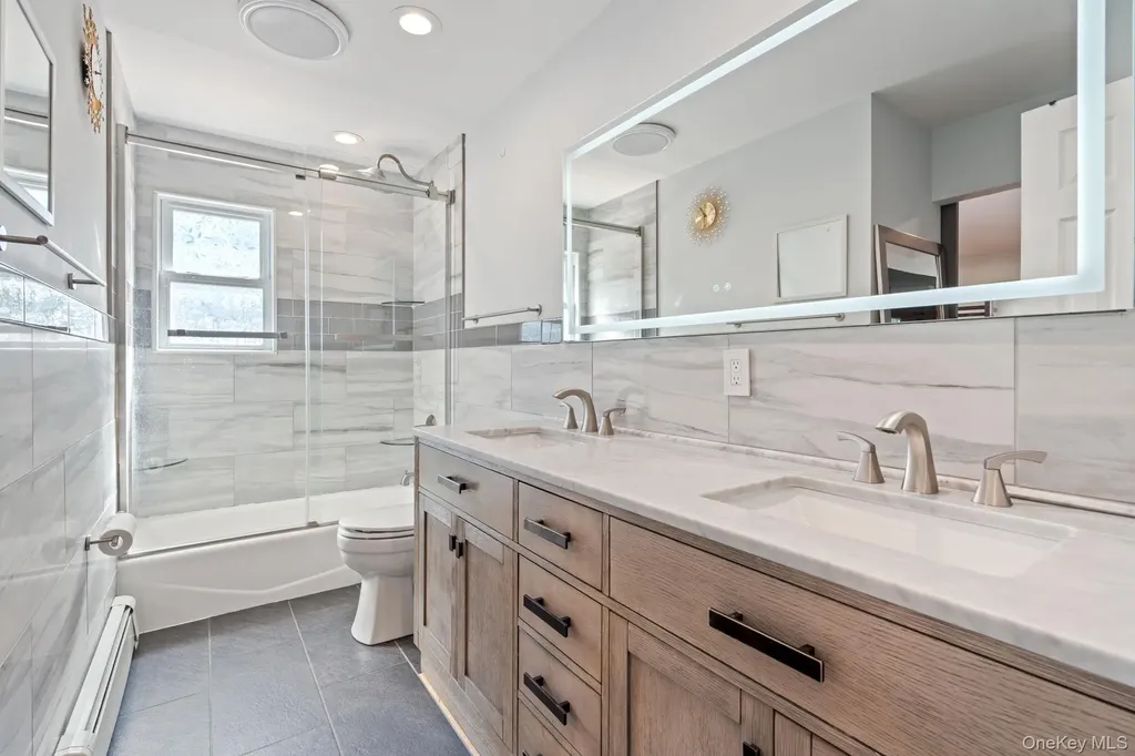 1040 Donna Court Baldwin NY 11510