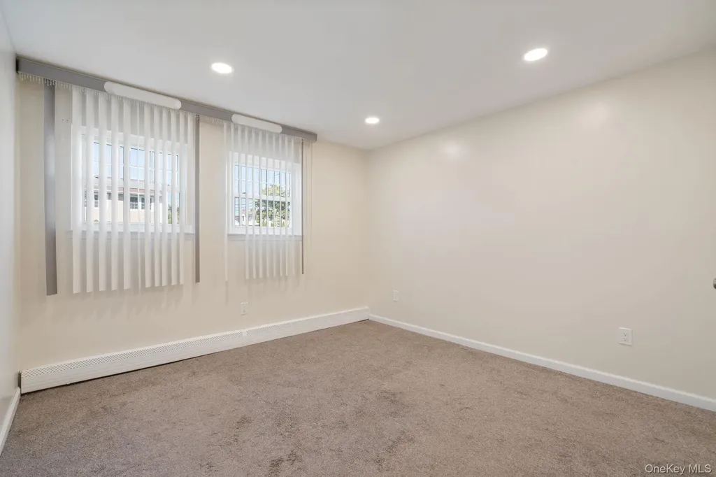 1040 Donna Court Baldwin NY 11510