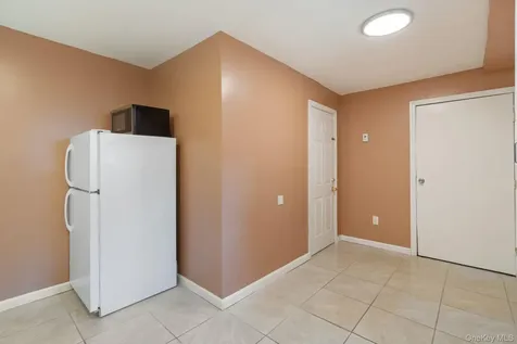 1040 Donna Court Baldwin NY 11510