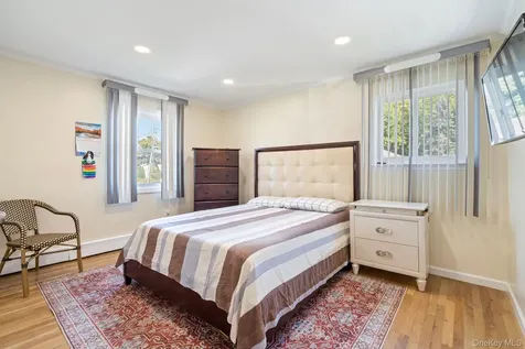 1040 Donna Court Baldwin NY 11510