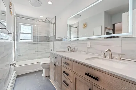 1040 Donna Court Baldwin NY 11510