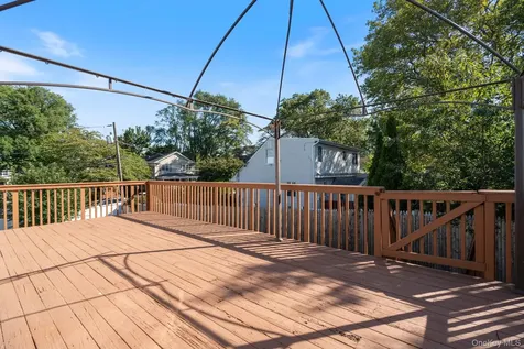 1040 Donna Court Baldwin NY 11510