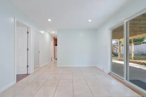 1040 Donna Court Baldwin NY 11510