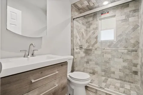 1040 Donna Court Baldwin NY 11510