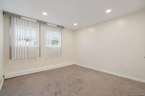 1040 Donna Court Baldwin NY 11510