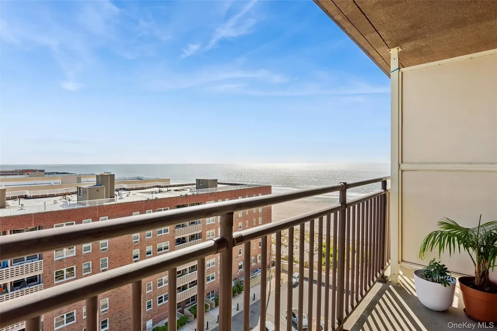 25 Neptune Boulevard Long Beach NY 11561