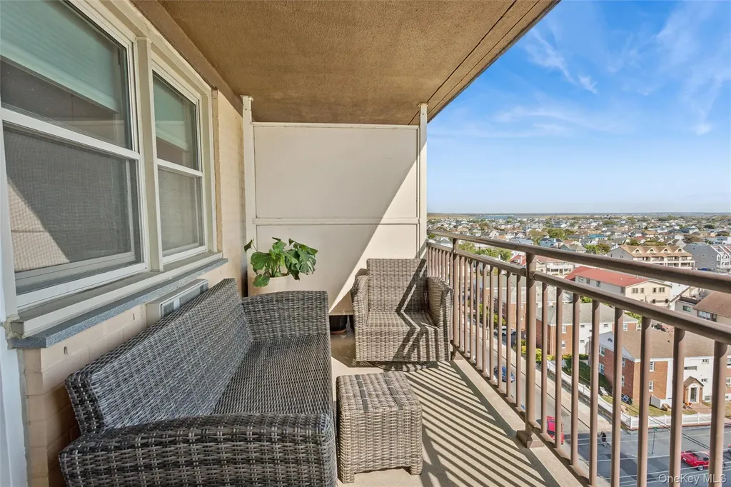 25 Neptune Boulevard Long Beach NY 11561
