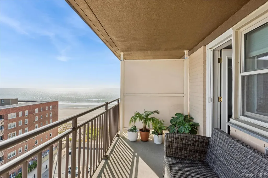 25 Neptune Boulevard Long Beach NY 11561