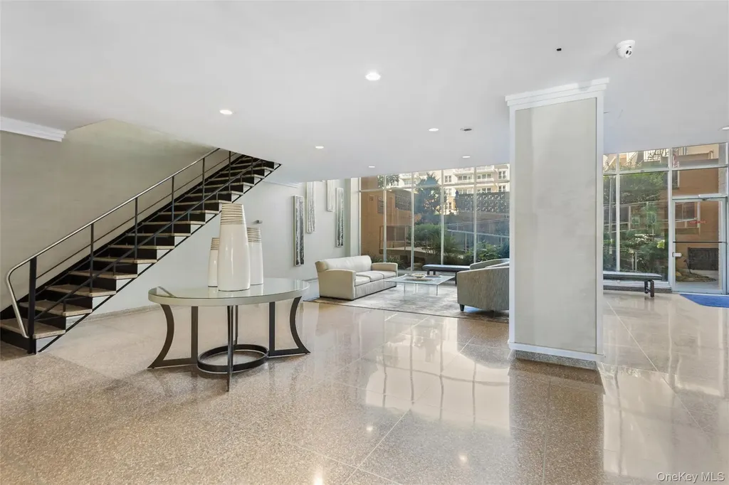 25 Neptune Boulevard Long Beach NY 11561
