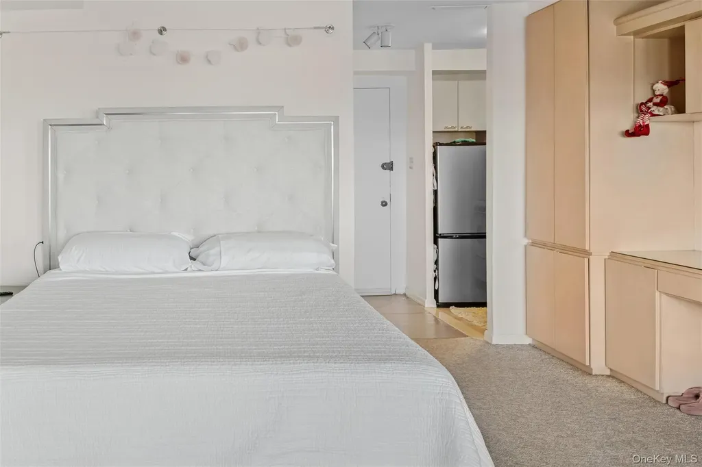 25 Neptune Boulevard Long Beach NY 11561