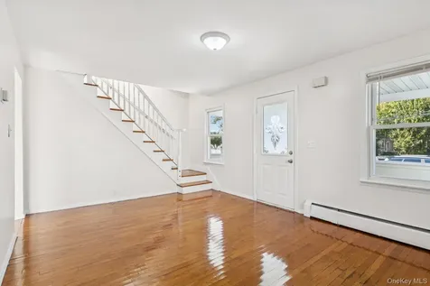 18 Lockwood Road Bay Shore NY 11706